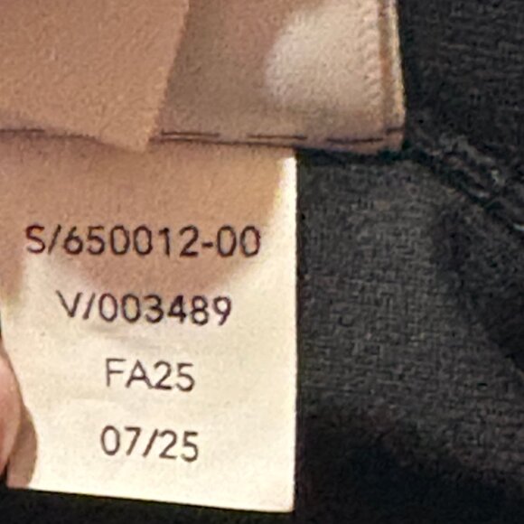 ATHLETA Skyline High Rise Barrel Leg Pants Size 6P Black - Picture 15 of 16